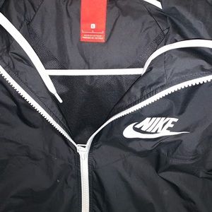 Nike windbreaker